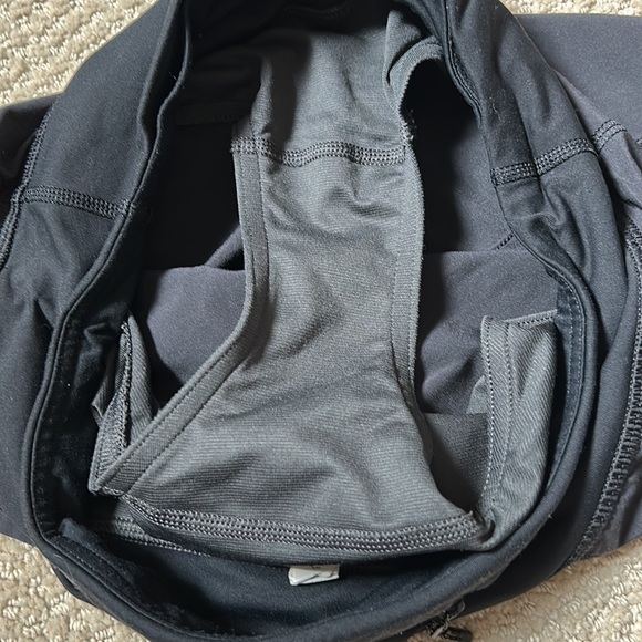 Lululemon speed short size 2 - Picture 5 of 5